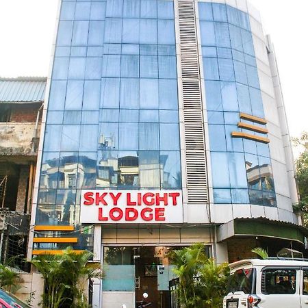 Hotel Skylight Navi Mumbai Bagian luar foto