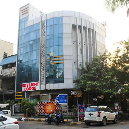 Hotel Skylight Navi Mumbai Bagian luar foto