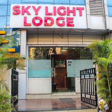 Hotel Skylight Navi Mumbai Bagian luar foto