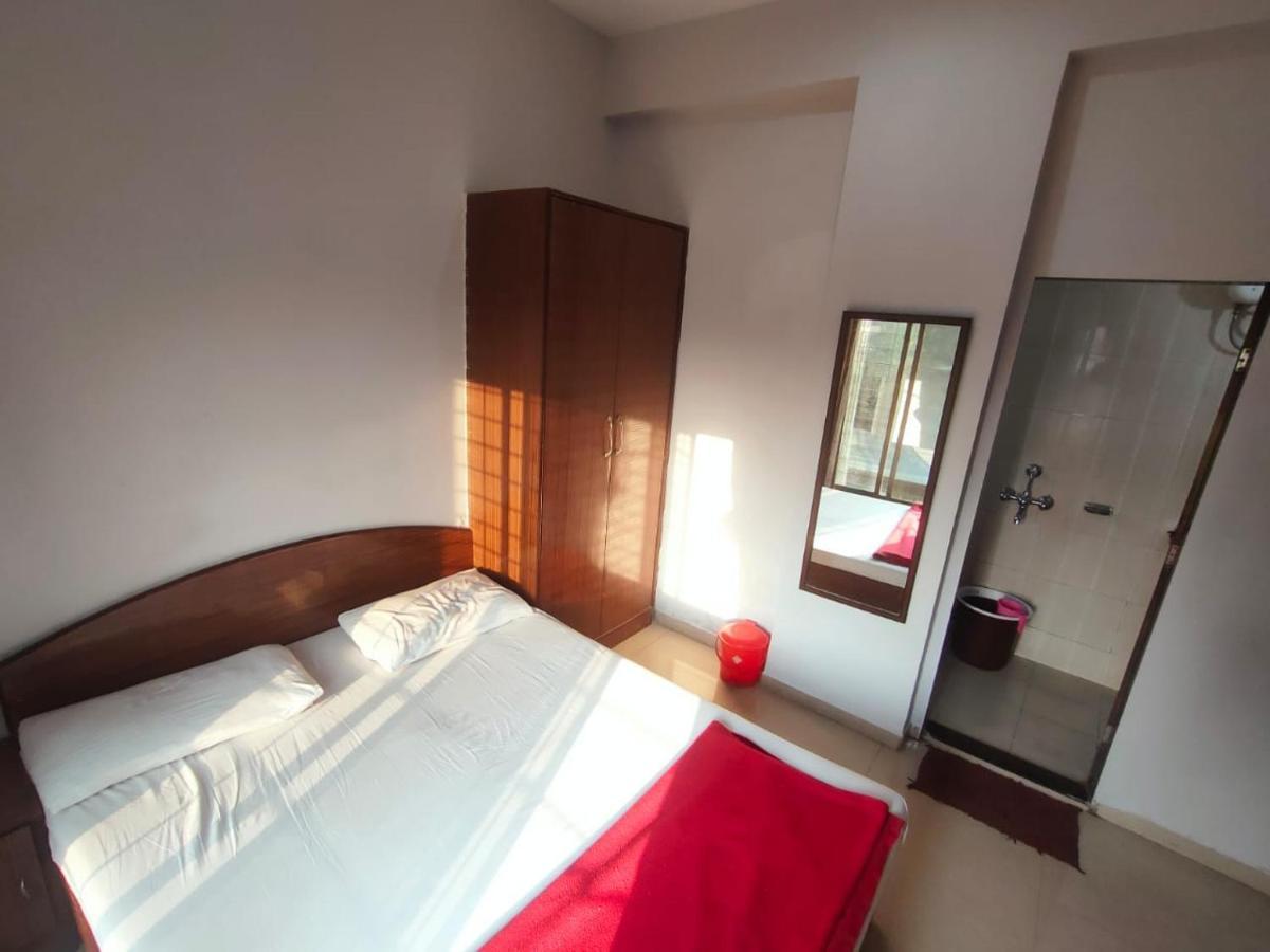 Hotel Skylight Navi Mumbai Bagian luar foto